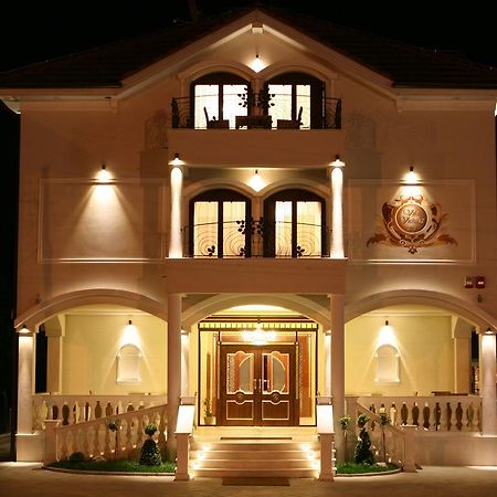 Hotel Villa Viktorija バニャ・ルカ エクステリア 写真
